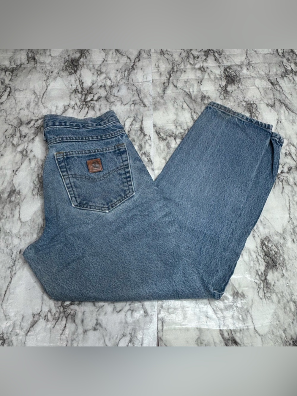 Carhartt Men's 31 x 32 Medium Blue Relaxed Fit Jeans denim workwear outdoor